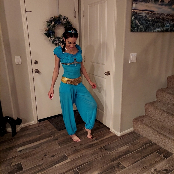 Adult Leg Avenue Disney Princess Jasmine Costume-Small - Picture 2 of 12